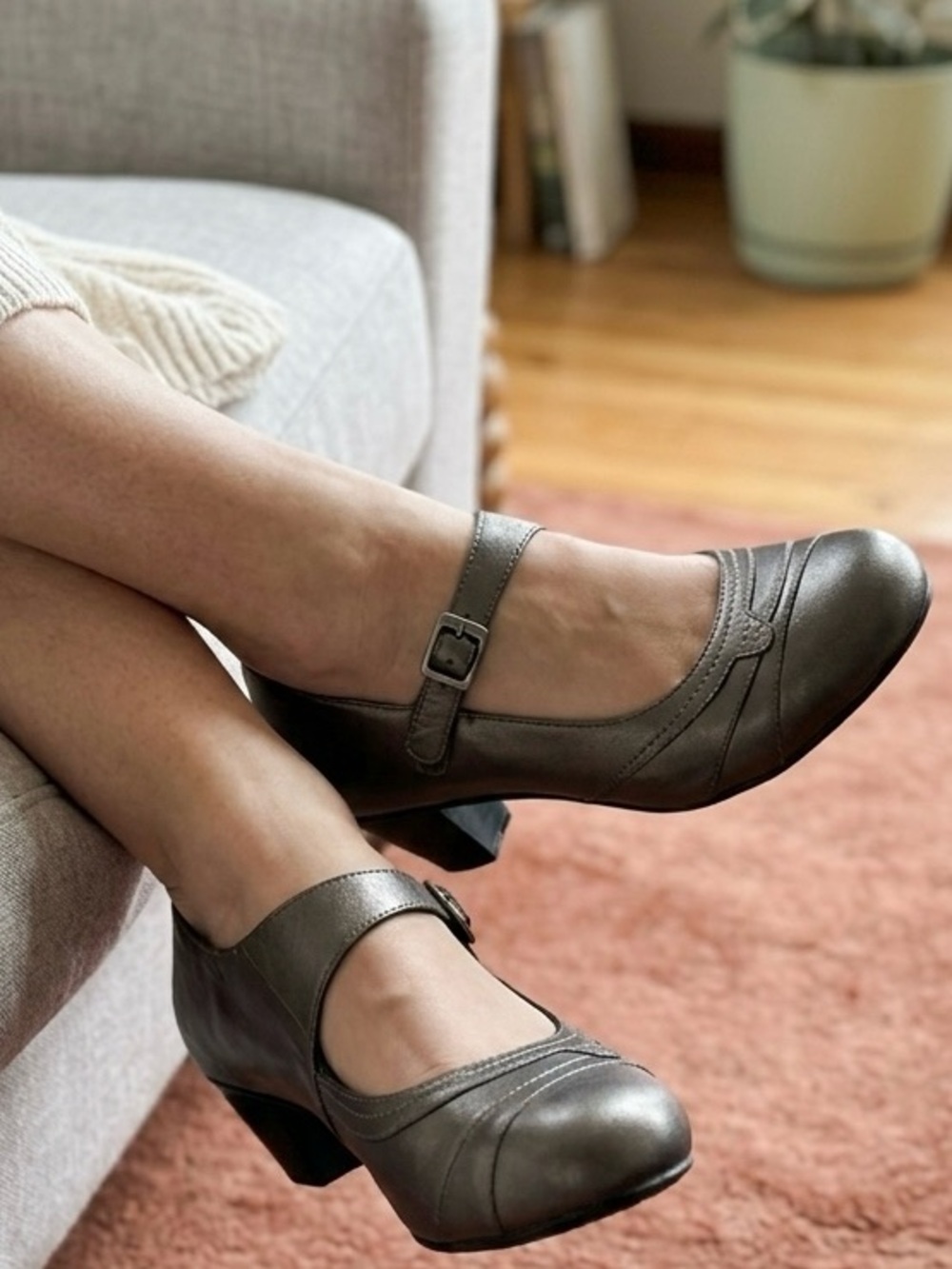 Barefoot Freedom Pewter Leather Mary Jane Pumps Summer 12W Orthotic Comfort Heel